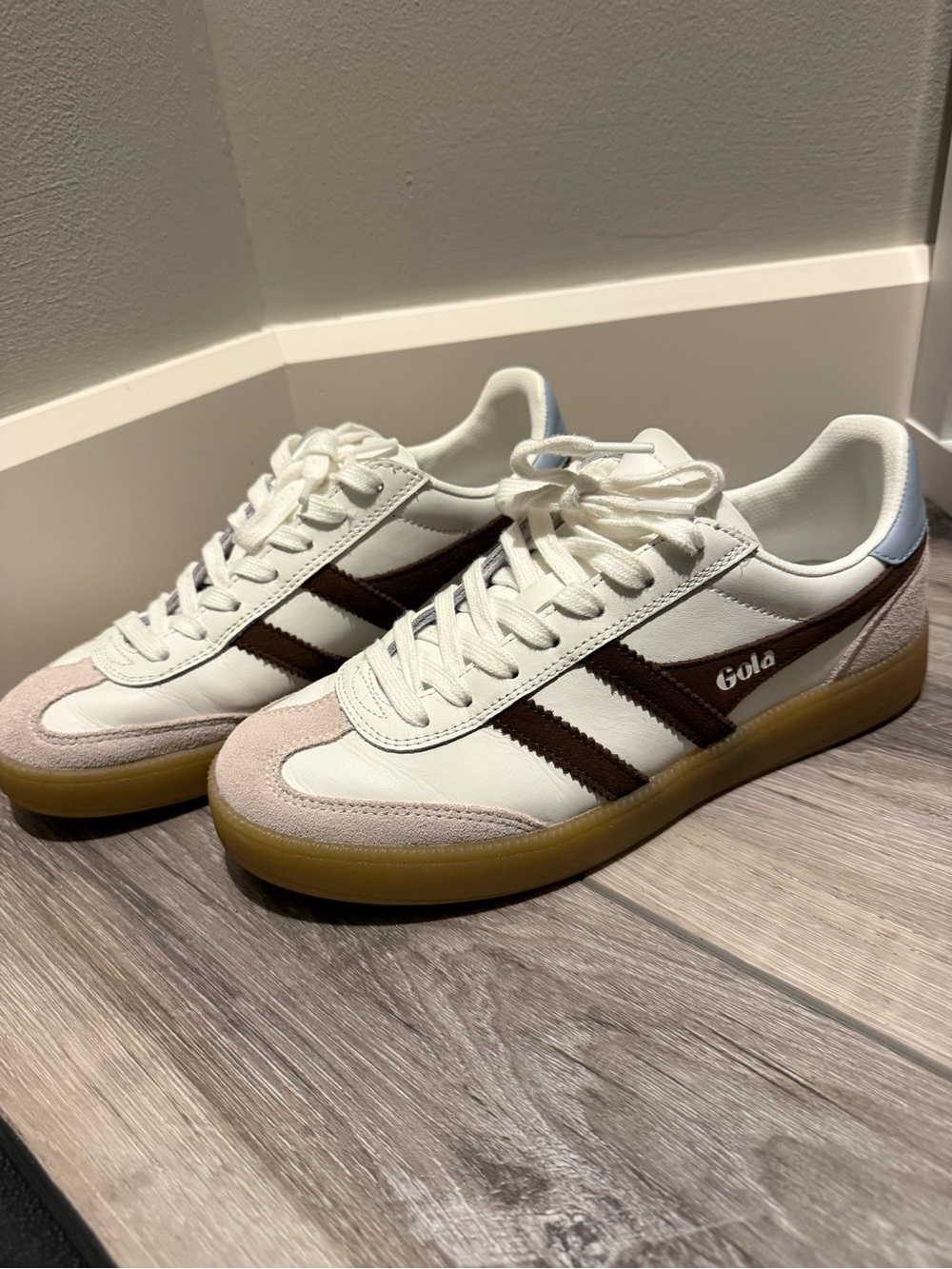Gola Women’s White Sneakers with Brown Stripes and Gum Sole